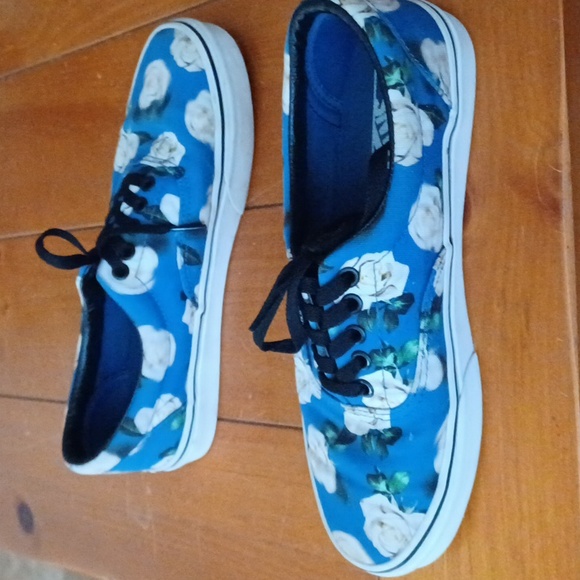 Vans Blue With With Flowers - Picture 4 of 6